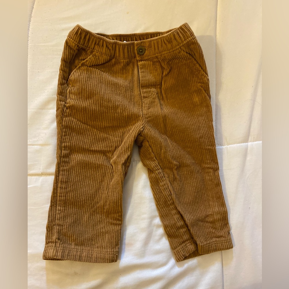 Like new Old Navy baby boy tan corduroys in size 12-18 months